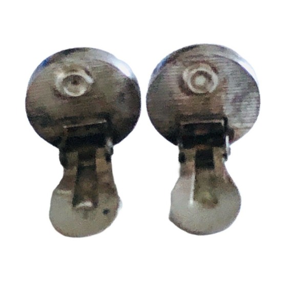 Vintage Genuine Carnelian Clip On Button 1950s Earrings. - Picture 4 of 7